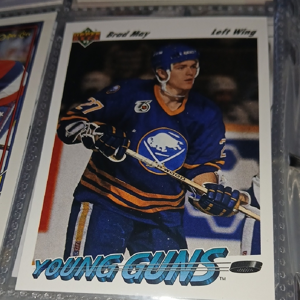 90-91 Young Guns Hockey Card - Brad May